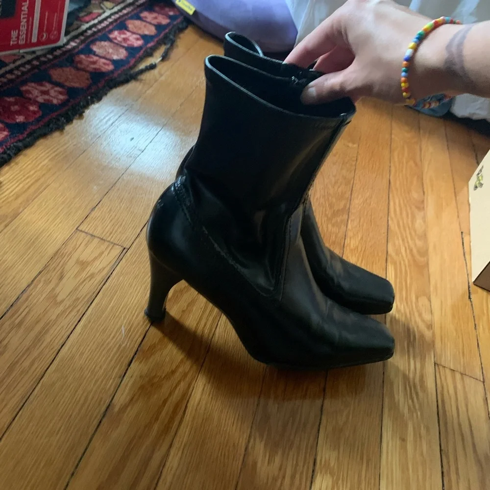 Vintage heeled boots - Picture 2 of 4